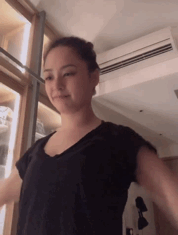 Chung Hân Đồng một đêm chi 140 triệu cho hot boy mạng