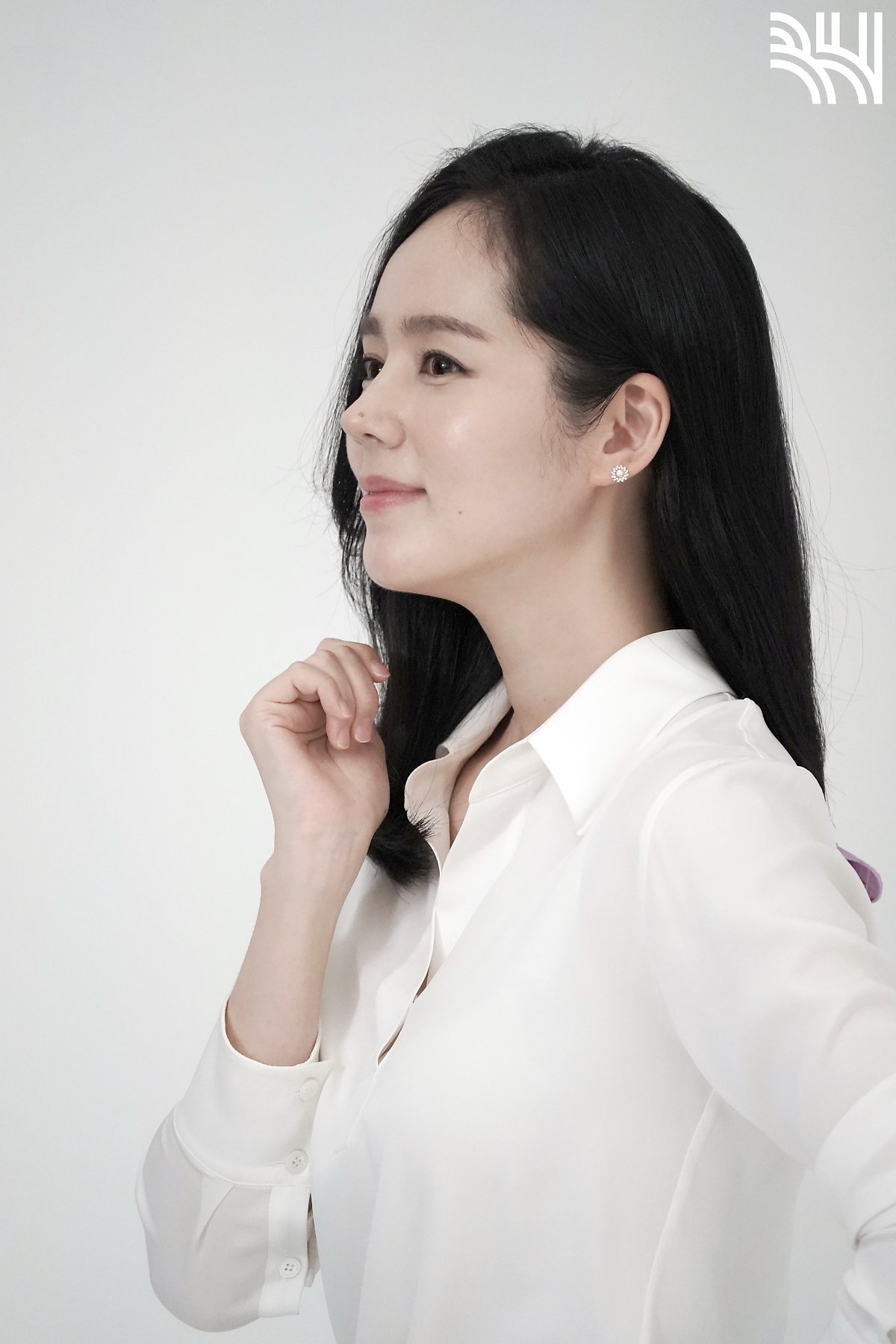 Han Ga In tái xuất với bộ ảnh quảng cáo mới cực đẹp và trẻ trung