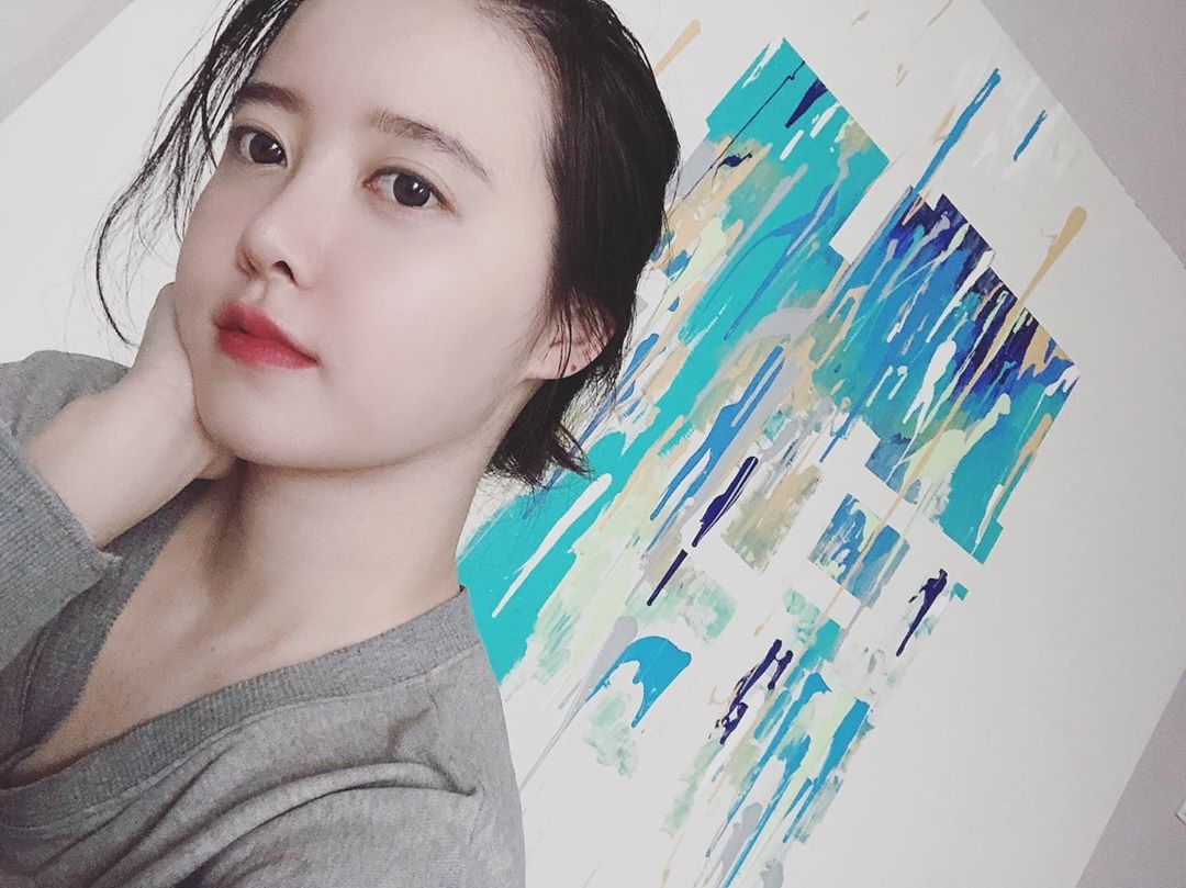 Goo Hye Sun trở lại mạng xã hội với hình ảnh mới và tiết lộ sụt 8kg
