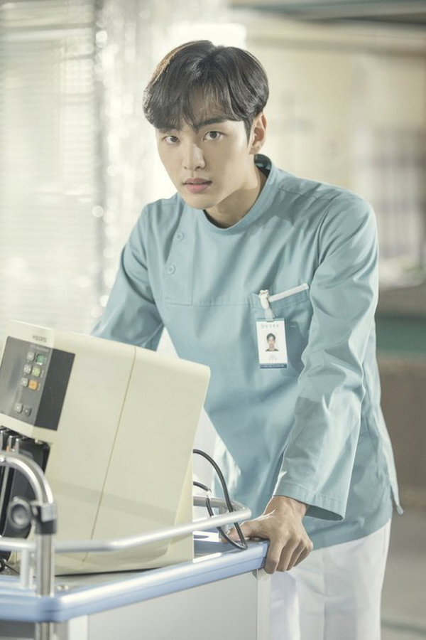 Kang Dong Won trở lại với siêu phẩm điện ảnh 'Train To Busan 2'