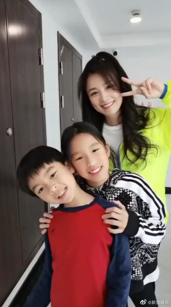 Trương Đình và sao nữ Cbiz bất hạnh vì áp lực sinh con trai