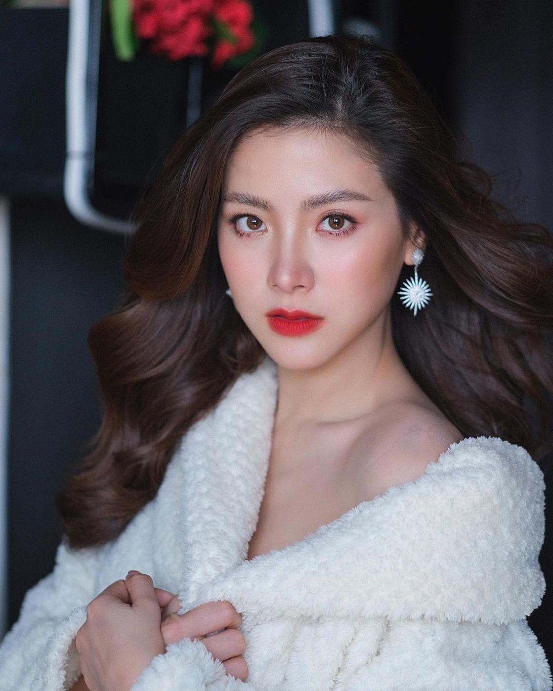 Baifern Pimchanok chứng tỏ nhan sắc tự nhiên với ảnh thơ ấu xinh đẹp