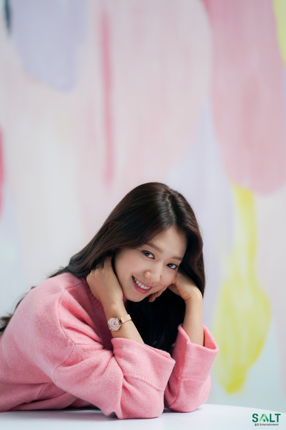 Park Shin Hye tung bộ ảnh mới đẹp dịu dàng, ngọt ngào khó tả