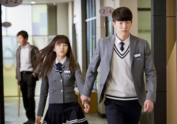 Những drama Hàn có chuyện tình tay ba làm fan bối rối nhất