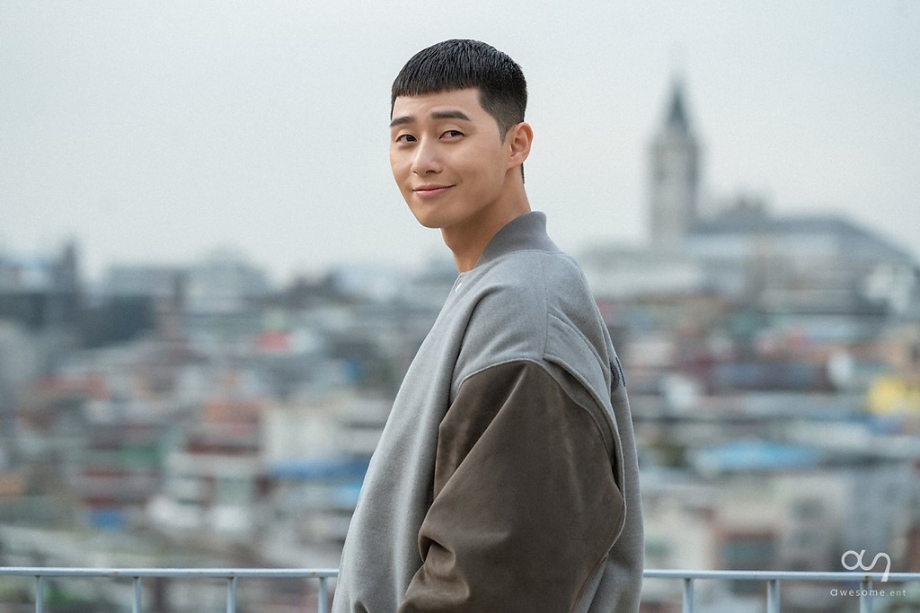 Park Seo Joon trở thành mỹ nam bảo chứng độ hot với 5 drama đình đám