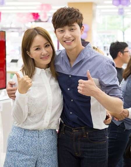 Song Hye Kyo - Park Bo Gum và những cặp đôi phim Hàn lệch nhiều tuổi
