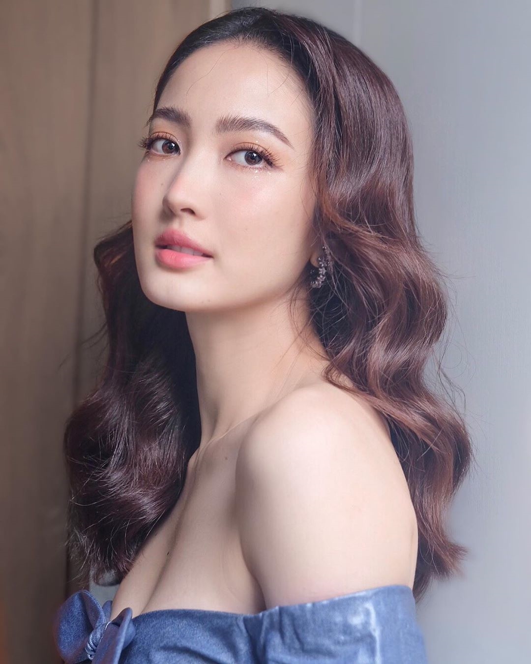 Taew Natapohn xác nhận chia tay bạn trai đã gắn bó 14 năm
