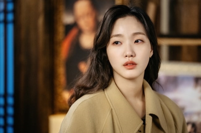Lee Min Ho - Kim Go Eun sẽ sớm tiến triển trong 'Quân vương bất diệt'