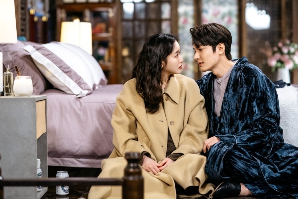 Lee Min Ho bị đối thủ vượt mặt rating và độ phổ biến trên đài cáp