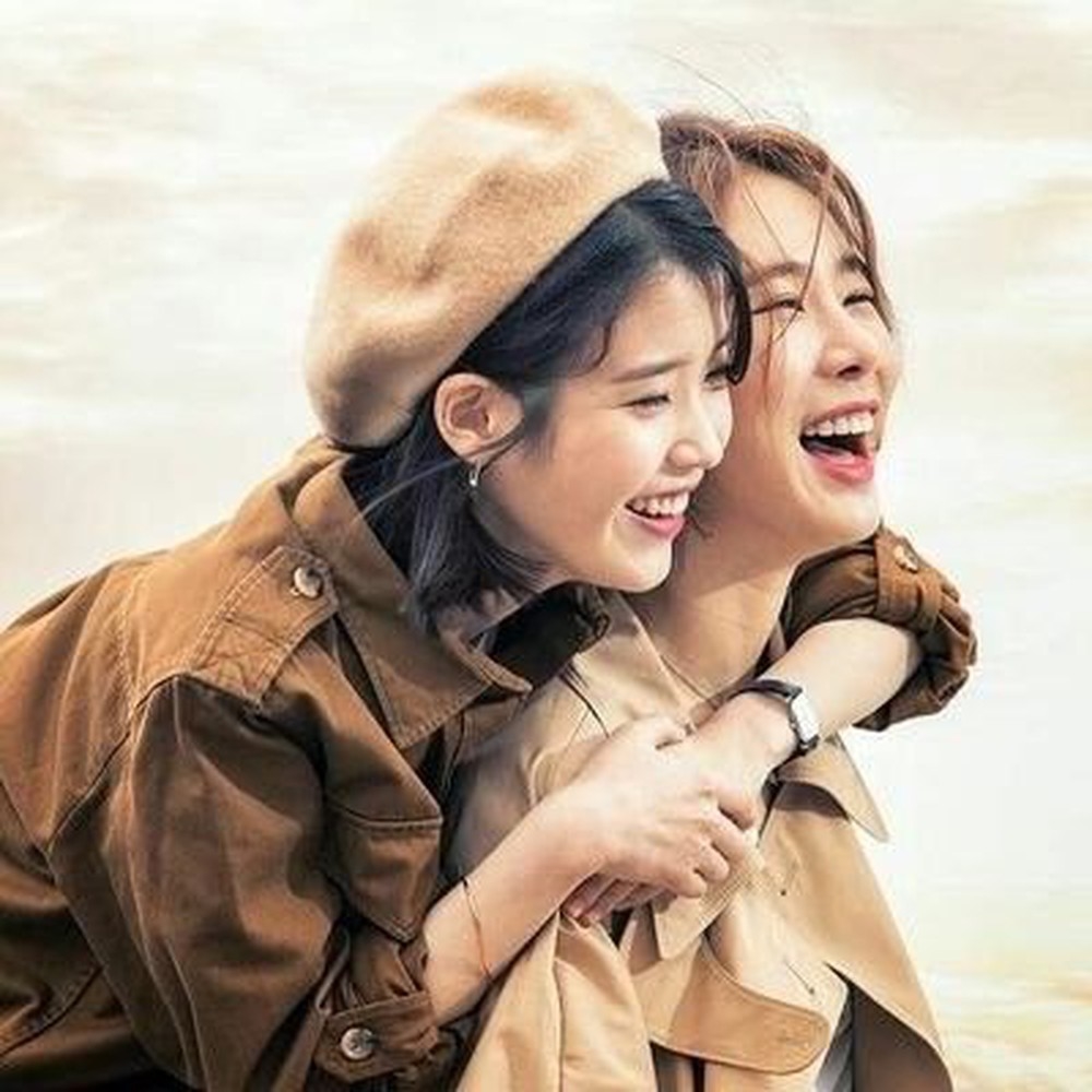 Ha Ji Won - V và những cặp bạn thân Kbiz hơn nhau nhiều tuổi