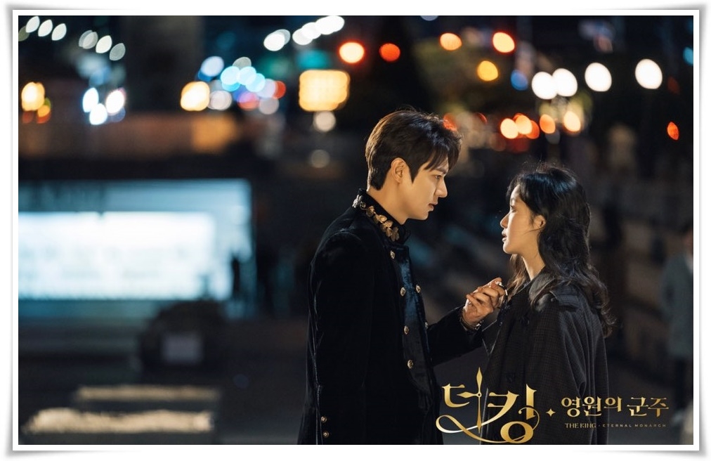 Lee Min Ho xuyên không về tự cứu mình trong “Quân Vương Bất Diệt”?