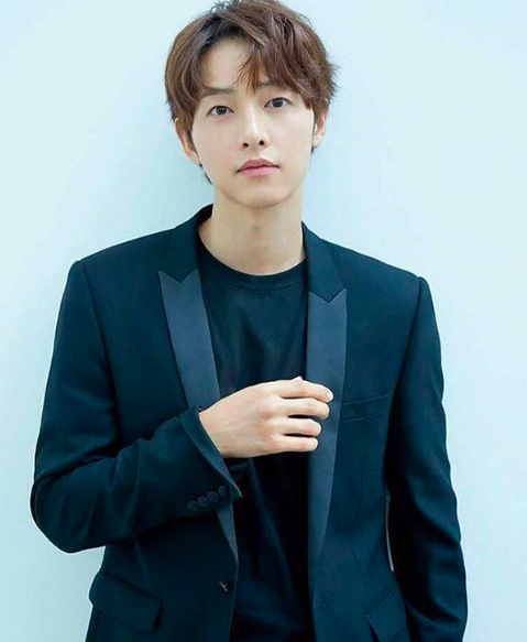 Song Joong Ki và những sao Hàn 'nói không' với mạng xã hội