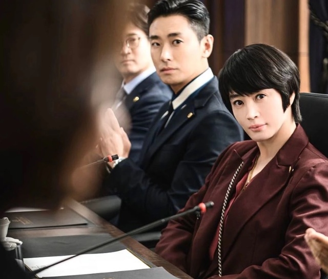 Park Seo Joon, Hyun Bin cạnh tranh đề cử giải thưởng Baeksang 2020