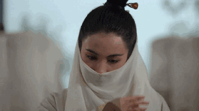 Tân Ỷ Thiên của Lâm Phong đã bị chê già, sao nam đều hơn 40 tuổi