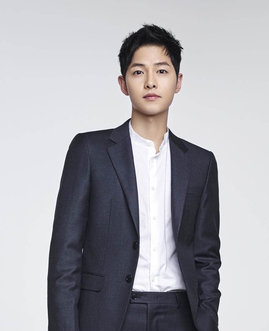 Movie mới của Song Joong Ki lên tiếng đính chính tin đồn hủy dự án