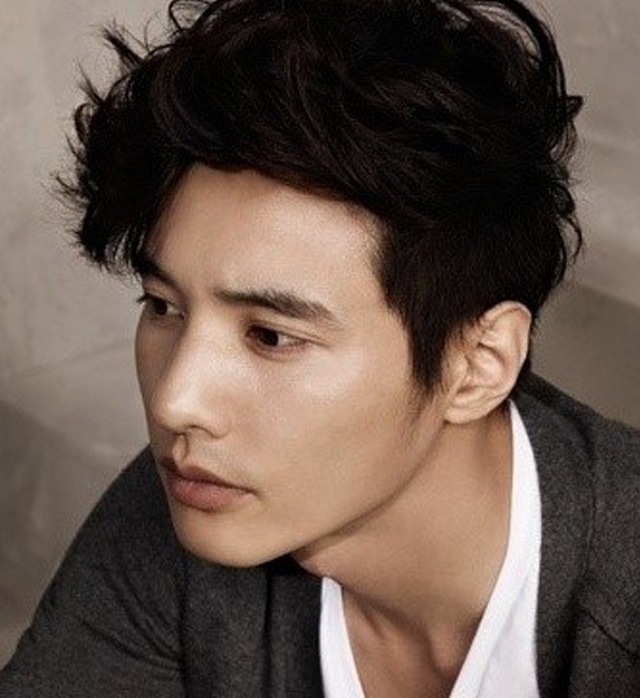 Won Bin lộ ảnh quảng cáo trên phố, trẻ trung phong độ chẳng khác xưa