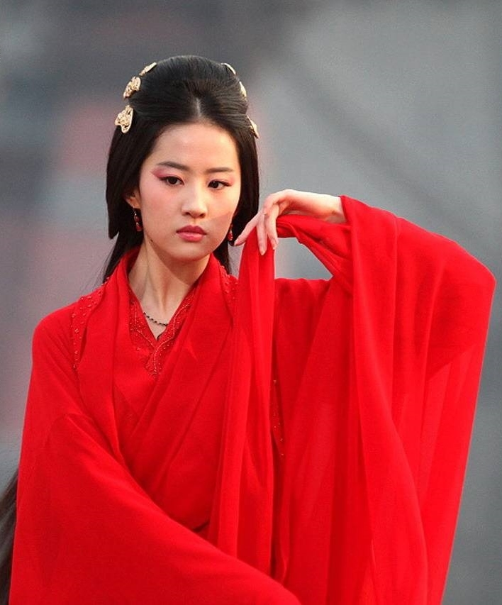 Lâm Tâm Như, Lưu Diệc Phi và những nàng sát thủ trên màn ảnh