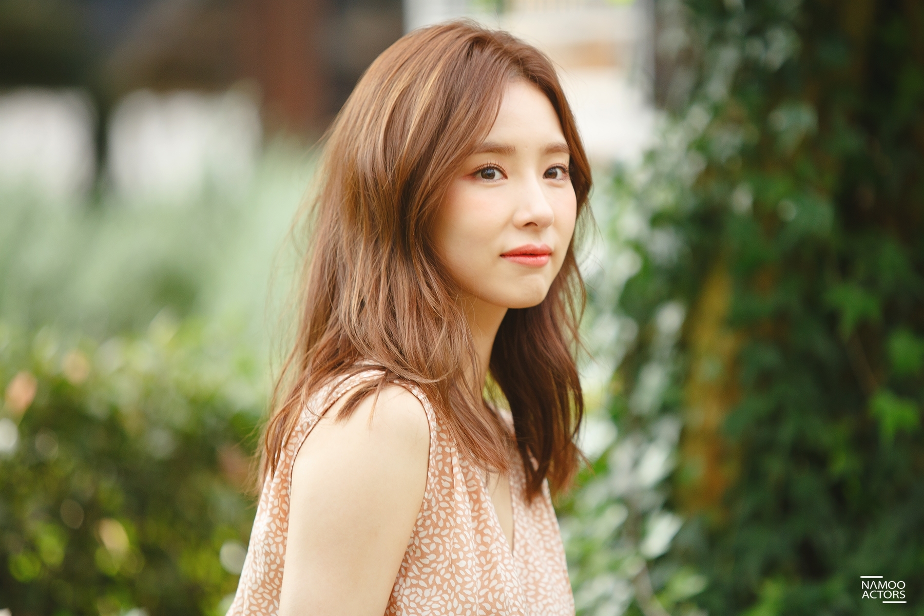 Shin Se Kyung làm người dẫn truyện cho phim tài liệu về Covid-19