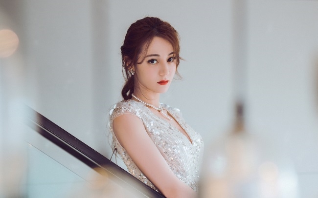Dương Dương và Địch Lệ Nhiệt Ba sẽ kết đôi trong phim mới của Cố Mạn?