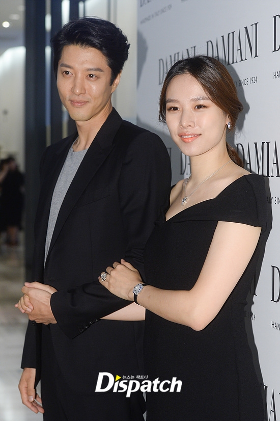Lee Dong Gun - Jo Yoon Hee chính thức ly hôn sau 3 năm chung sống