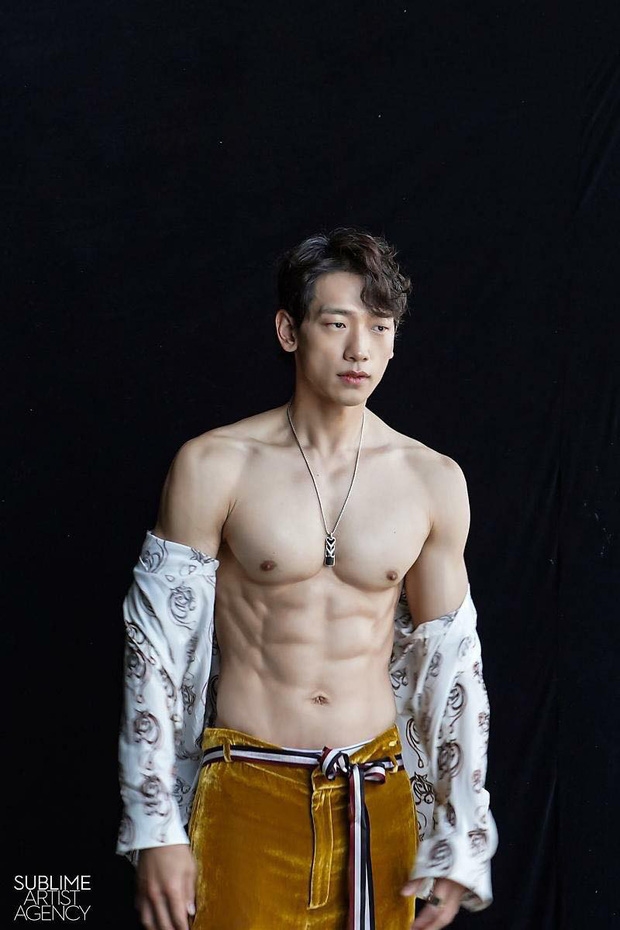 Bi Rain bất ngờ quay lại thân hình săn chắc như thời đôi mươi