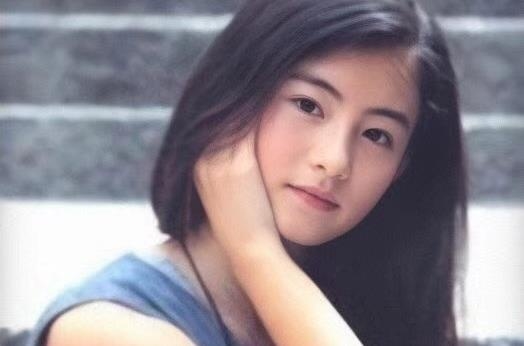 Châu Tinh Trì, Song Hye Kyo và sao Hoa - Hàn bị bố ruột bỏ rơi