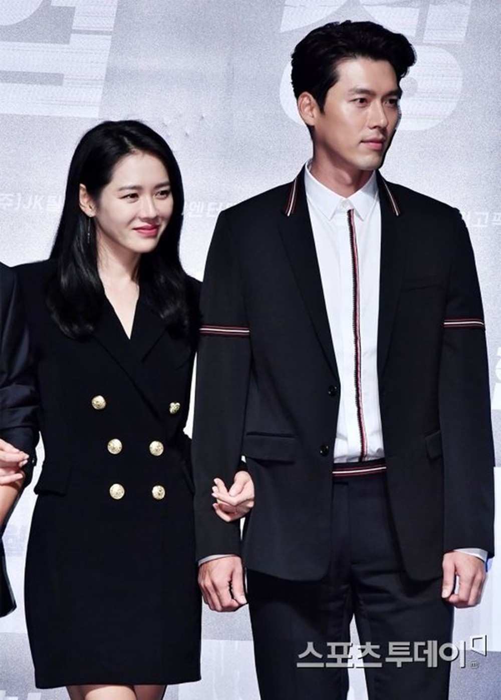 Hyun Bin - Son Ye Jin chiến thắng giải bình chọn tại Baeksang