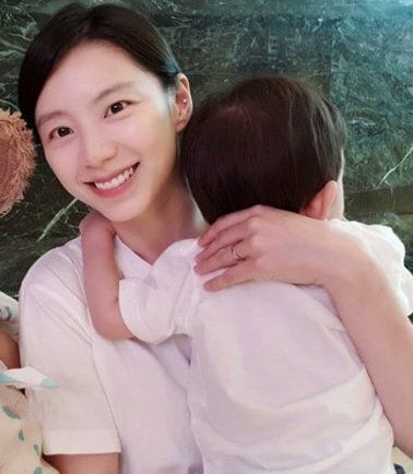 Song Hye Kyo, Suzy và 10 mỹ nhân Hàn được bình chọn mặt mộc đẹp nhất