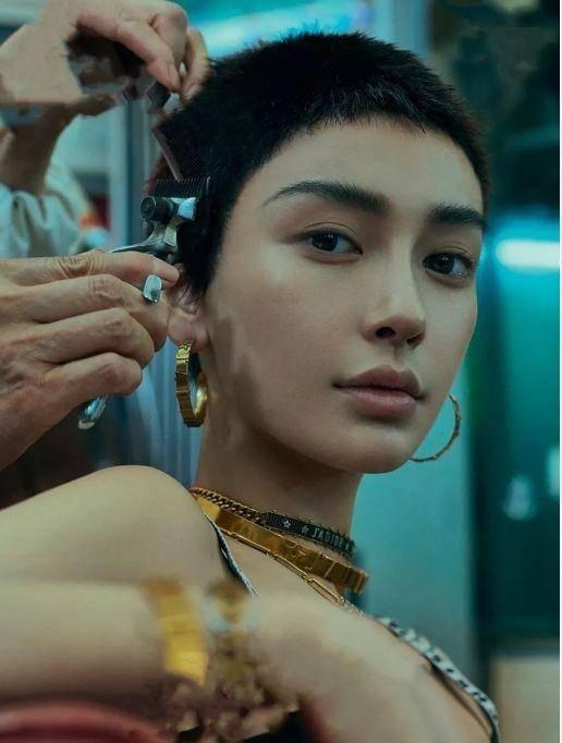 Châu Tấn, AngelaBaby và sao nữ Cbiz khoe sắc với kiểu đầu đinh