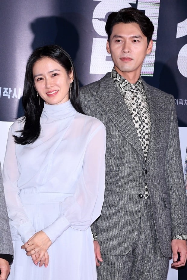Hyun Bin - Son Ye Jin và những lần gặp gỡ gây 'bão'
