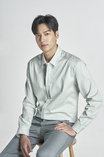 Lee Min Ho vượt Lee Jong Suk về lượng fan theo dõi Instagram