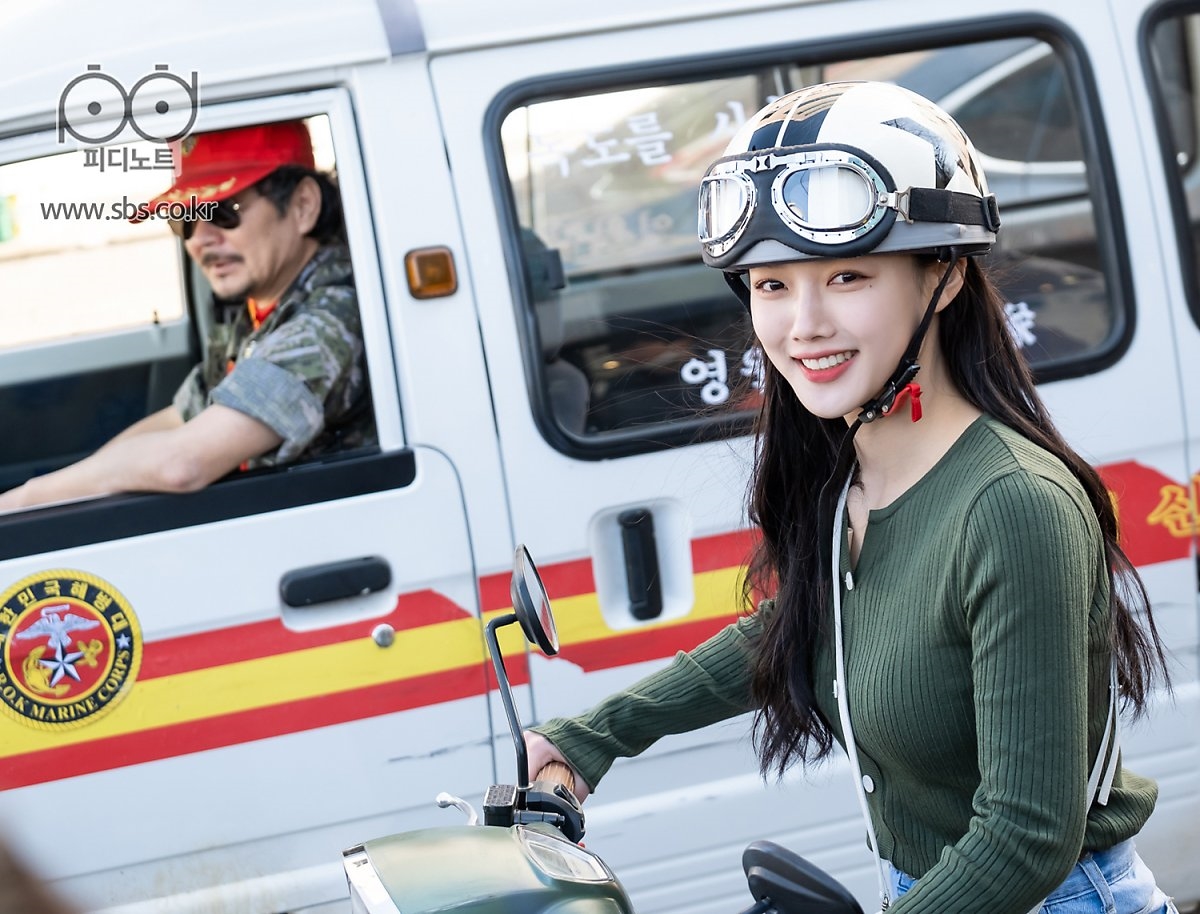 Kim Yoo Jung chia sẻ suy nghĩ về vai diễn ngổ ngáo trong phim mới