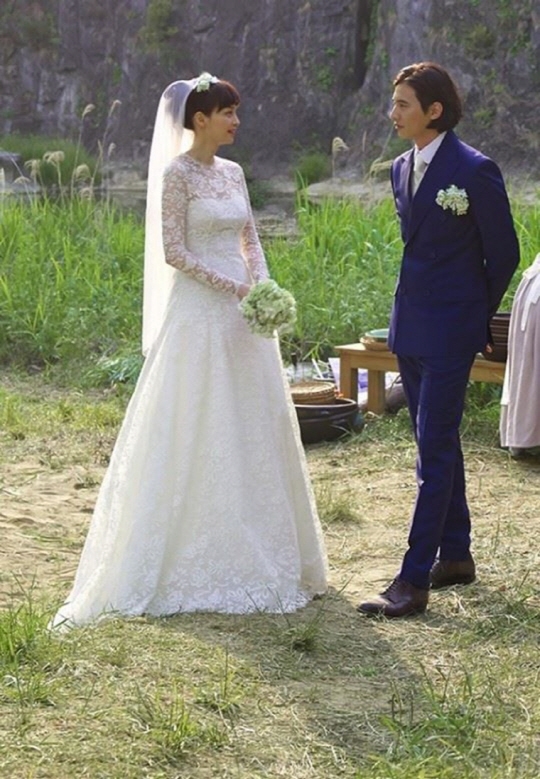 Won Bin - Lee Na Young lộ ảnh nhan sắc thuở hẹn hò khiến fan xuýt xoa