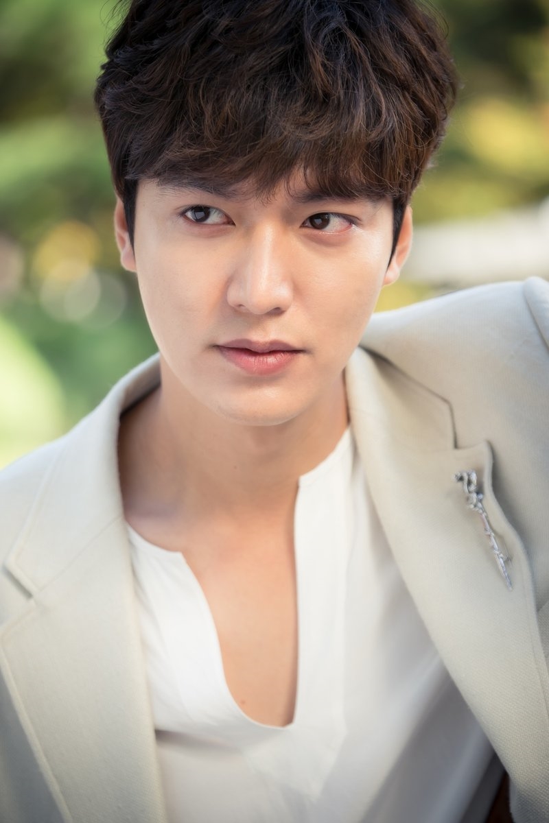 Lee Min Ho là mỹ nam chỉ đóng vai nhà giàu suốt 16 năm sự nghiệp