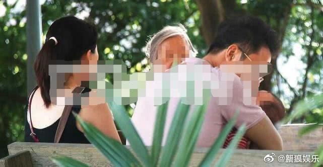 Minh Đạo lên chức bố ở tuổi 40, bí mật kết hôn với bạn gái