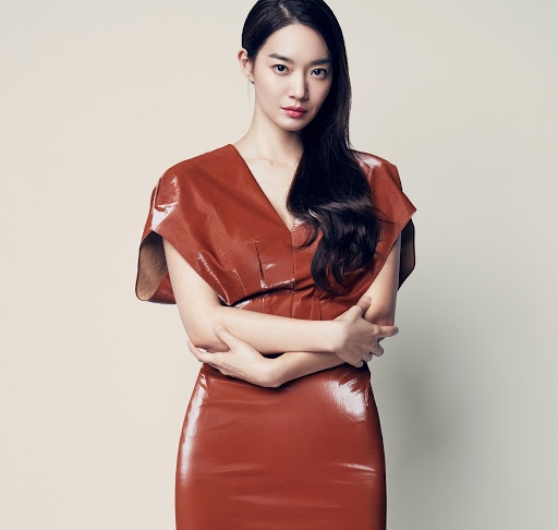 Shin Min Ah xứng danh biểu tượng 'bạn gái nhà người ta'