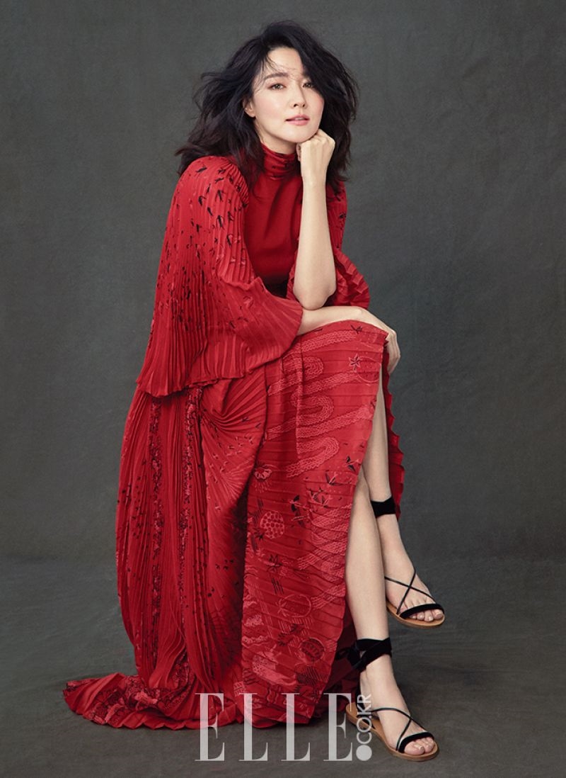 Đọ phong cách Kim Tae hee và các mỹ nhân đẹp nhất Hàn Quốc