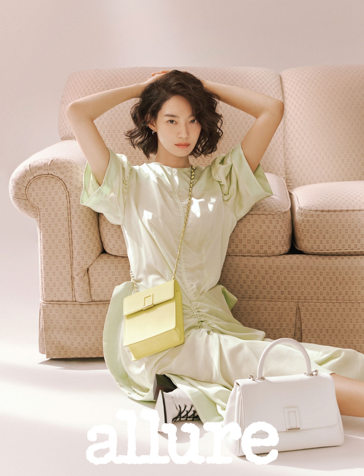 Shin Min Ah xứng danh biểu tượng 'bạn gái nhà người ta'
