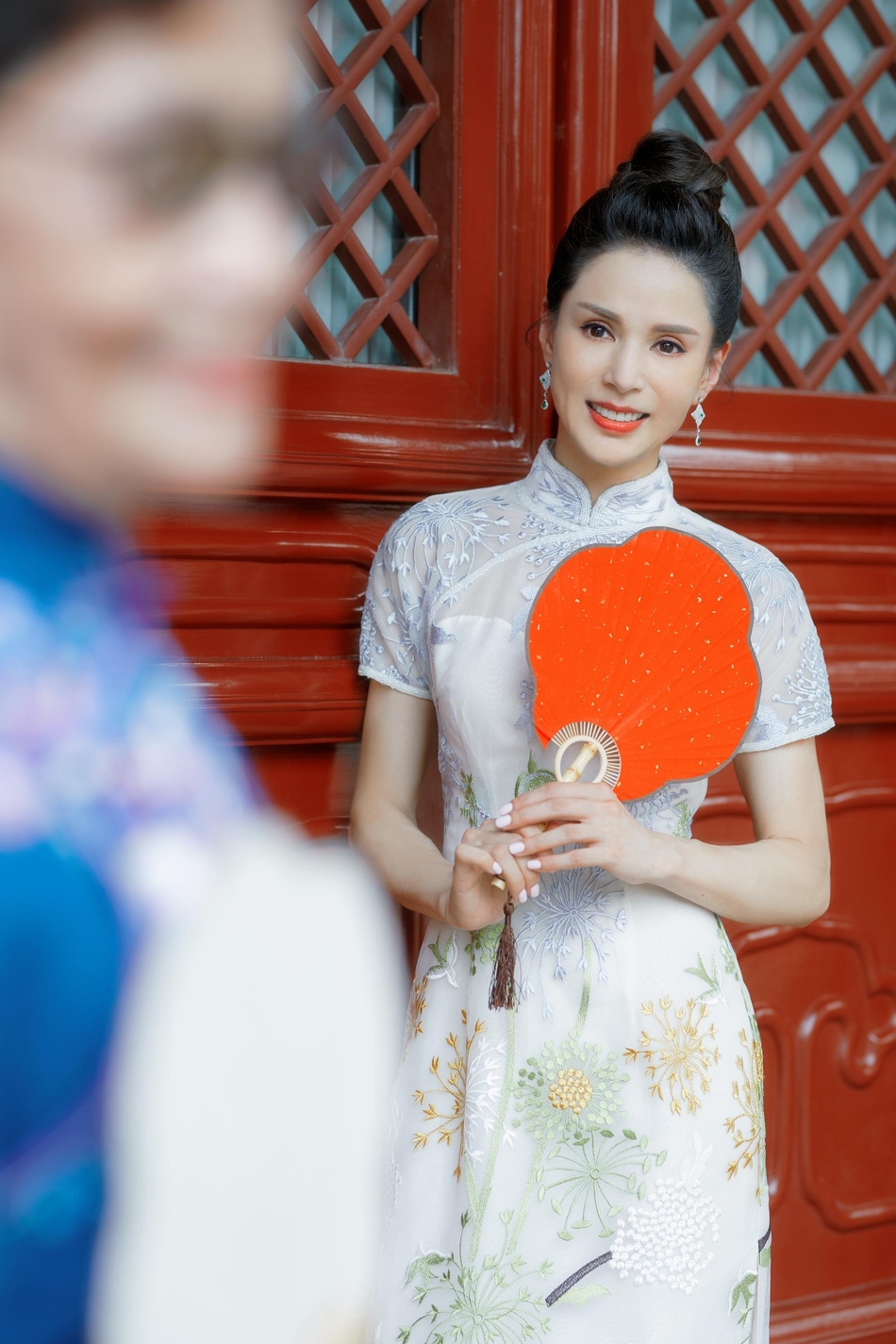 Xa Thi Mạn, Lý Nhược Đồng và những quý cô 'ế ẩm' ở tuổi U50