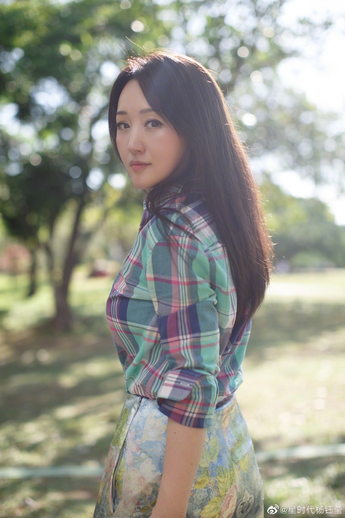 Xa Thi Mạn, Lý Nhược Đồng và những quý cô 'ế ẩm' ở tuổi U50