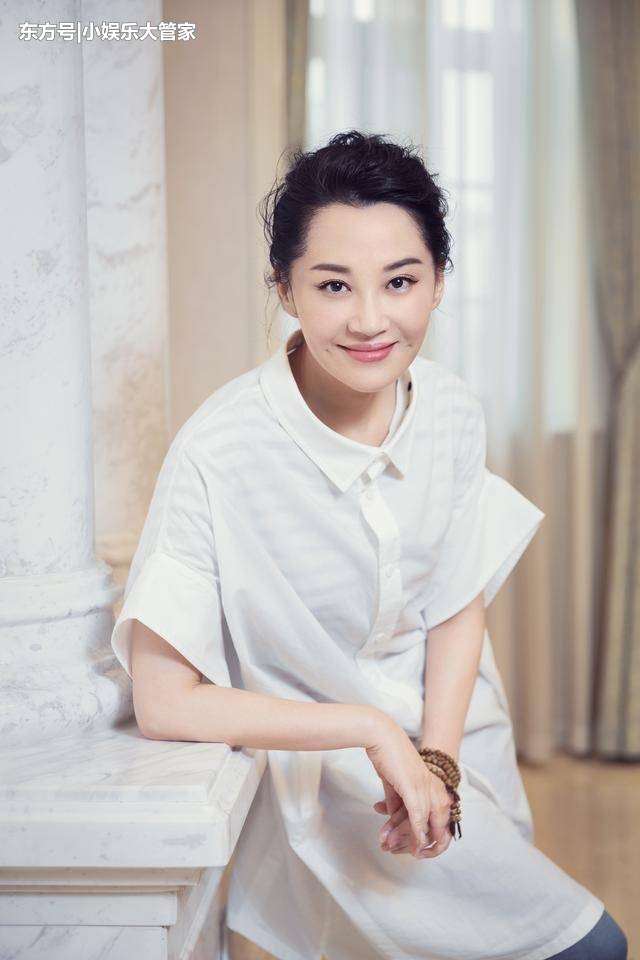 Xa Thi Mạn, Lý Nhược Đồng và những quý cô 'ế ẩm' ở tuổi U50