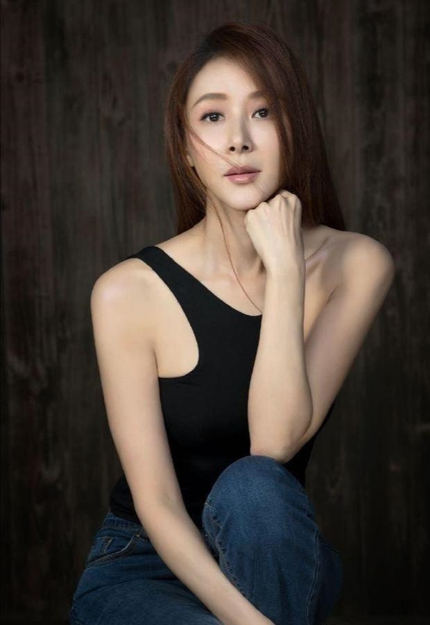 Xa Thi Mạn, Lý Nhược Đồng và những quý cô 'ế ẩm' ở tuổi U50