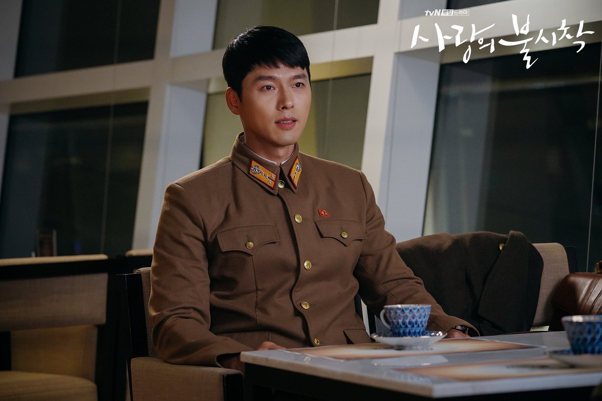 Hyun Bin và loạt nam chính Hàn tái xuất thành công nhất nửa đầu 2020