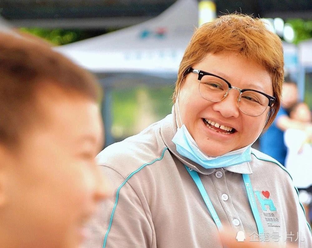 Châu Đông Vũ, Tạ Na và những sao nữ Cbiz không đẹp vẫn nổi