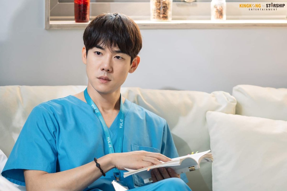 Hyun Bin và loạt nam chính Hàn tái xuất thành công nhất nửa đầu 2020