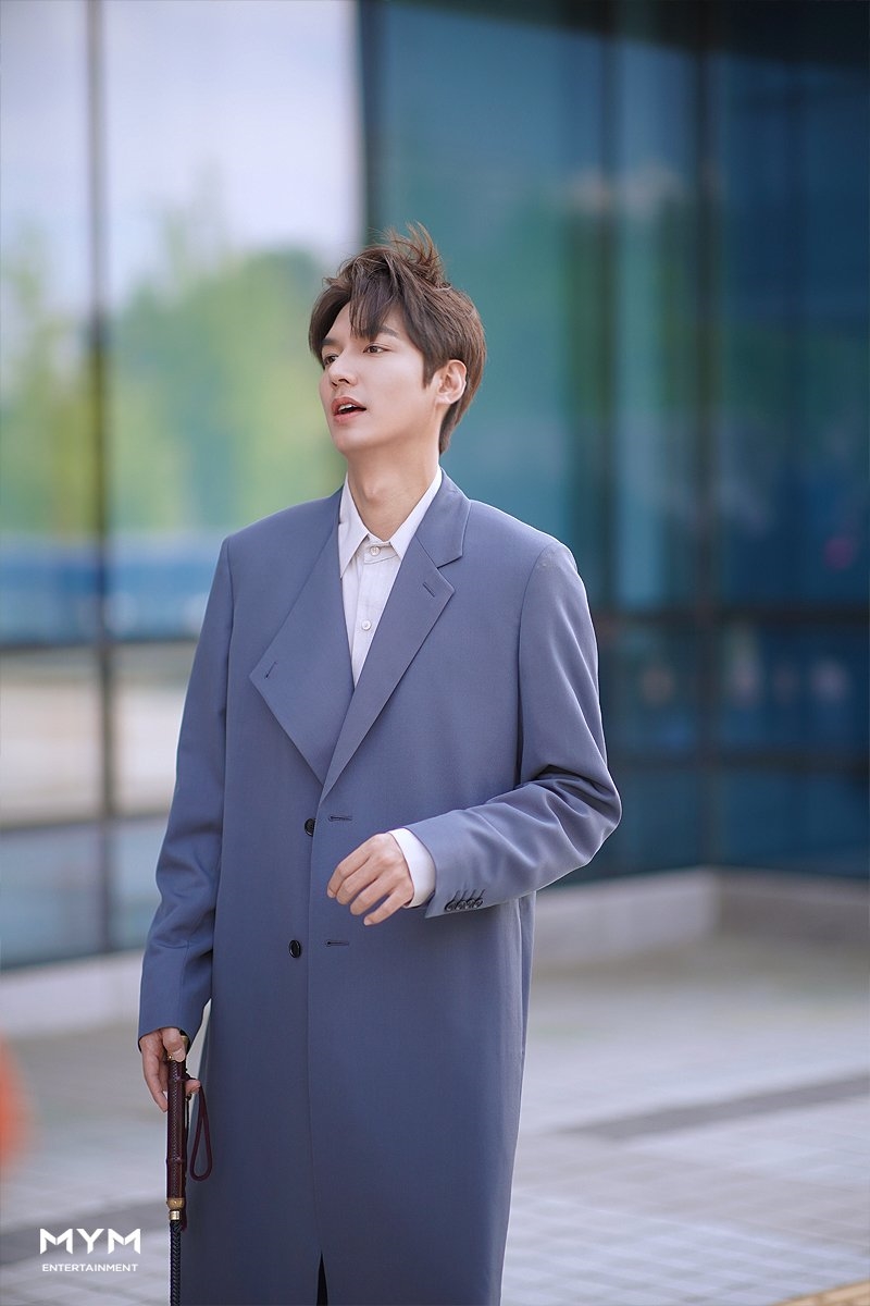 Lee Min Ho tung ảnh hậu trường tập cuối 'Quân vương bất diệt'