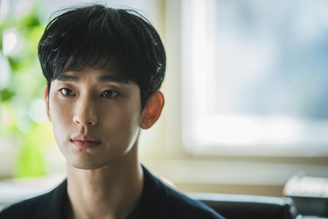 Kim Soo Hyun nhập tâm vào nhân vật khiến fan mong chờ phim mới