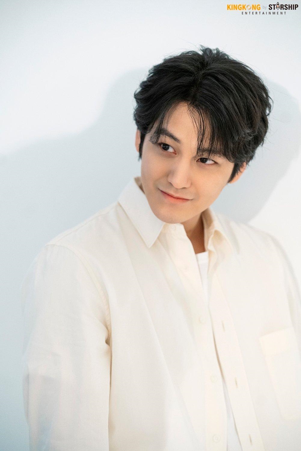 Kim Bum tung bộ ảnh mới cực đẹp chính thức trở lại hậu xuất ngũ