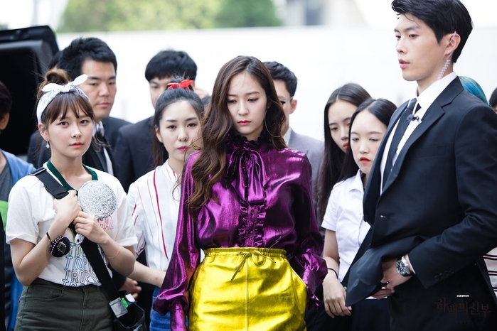 Krystal và loạt nữ phụ phim Hàn phong cách thời trang cực đỉnh