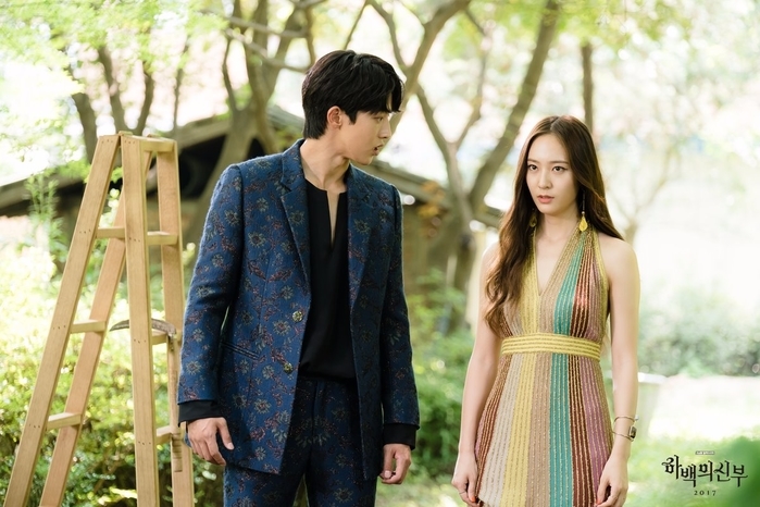 Krystal và loạt nữ phụ phim Hàn phong cách thời trang cực đỉnh
